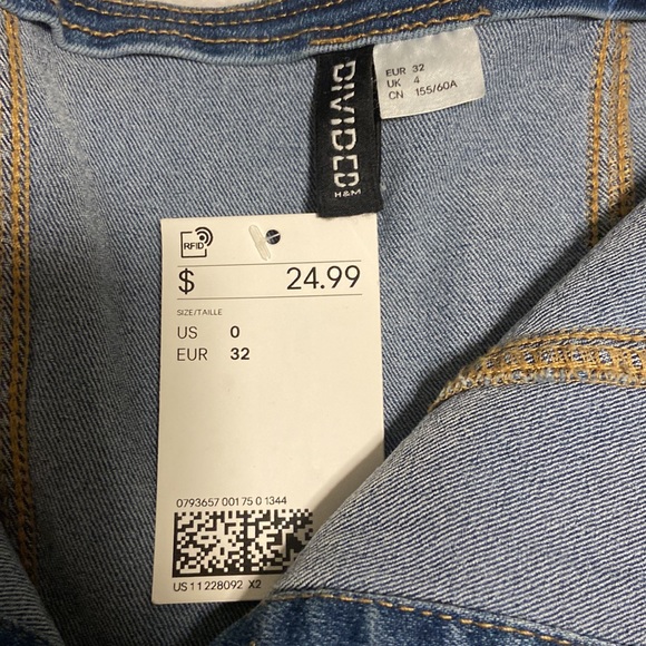 Jean romper - Picture 2 of 3